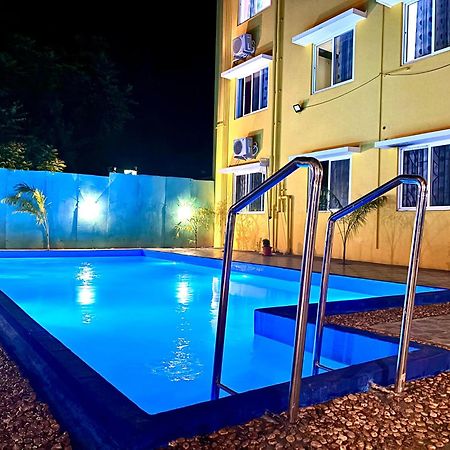 Auro Galaxy Vila Pondicherry Exterior foto