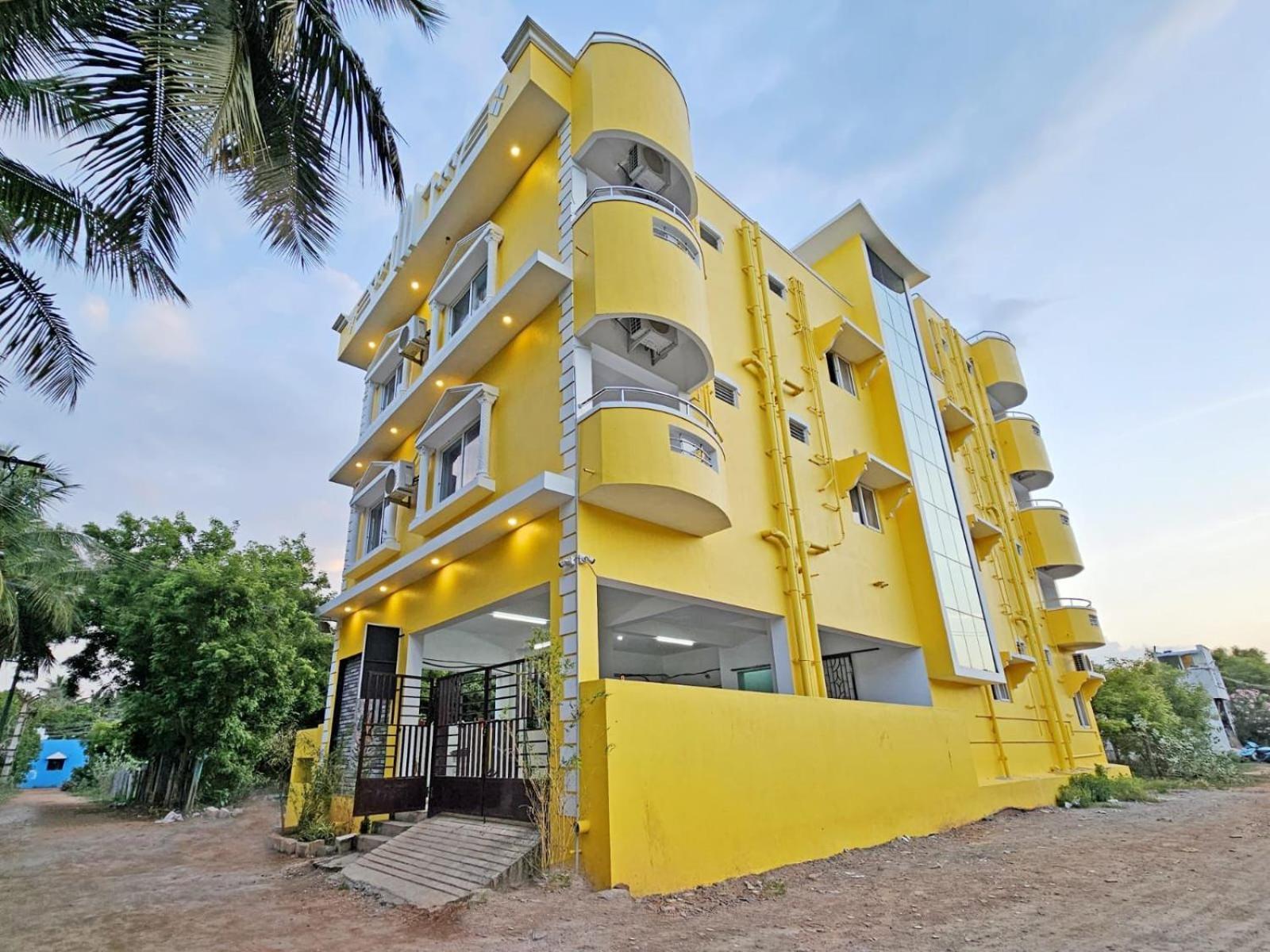 Auro Galaxy Vila Pondicherry Exterior foto