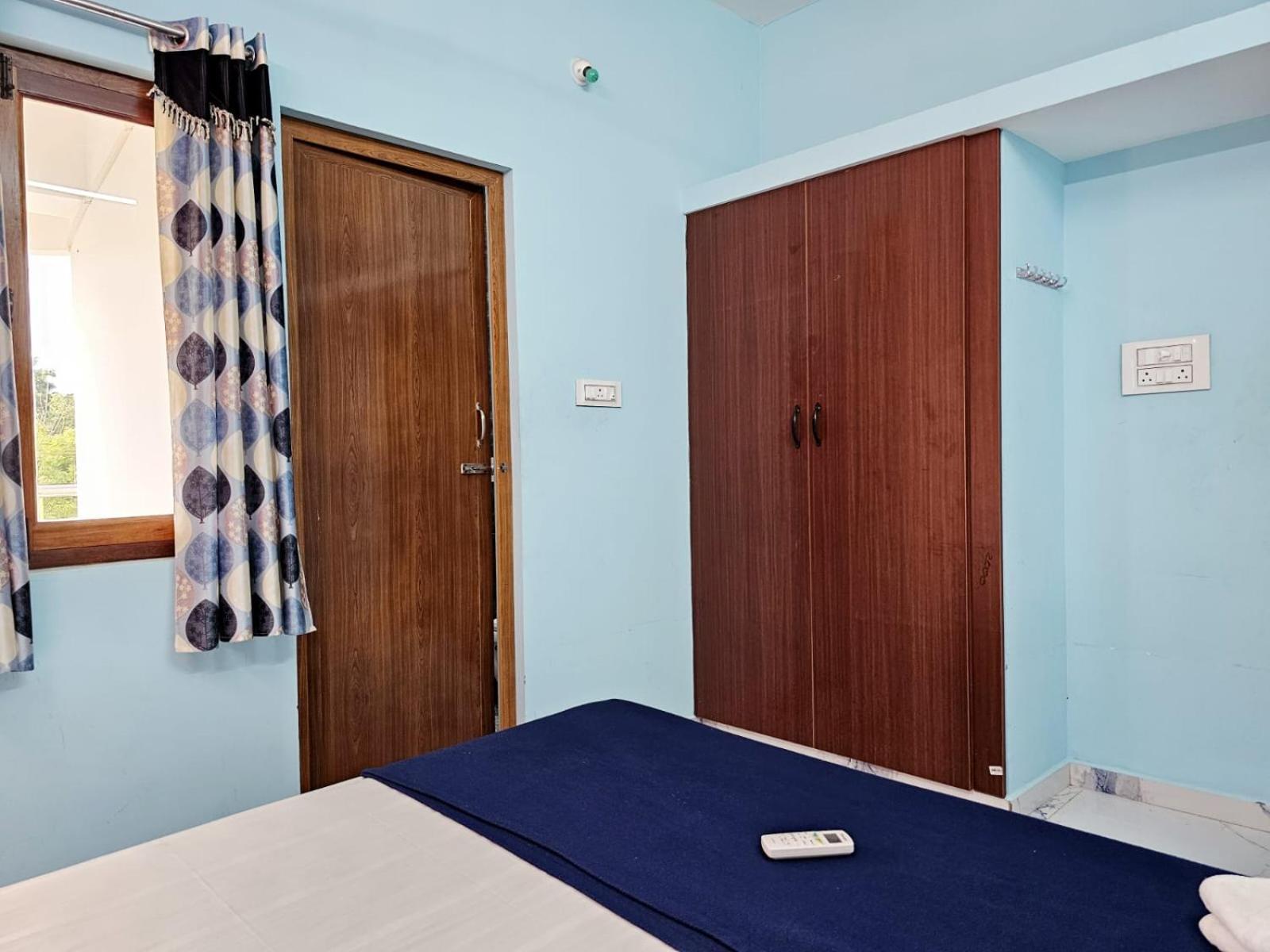 Auro Galaxy Vila Pondicherry Exterior foto